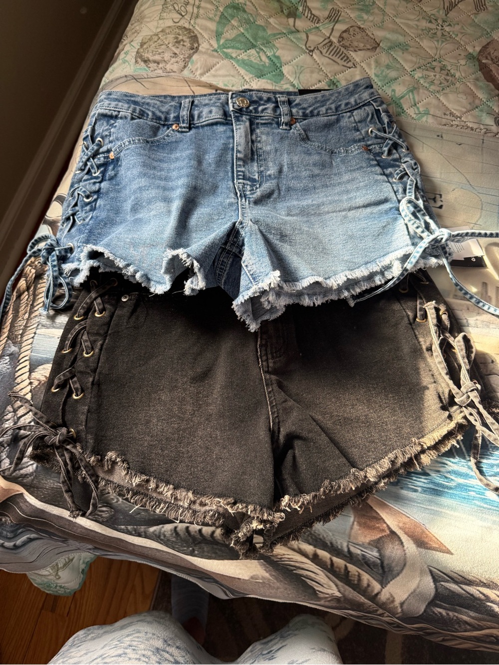 NWT Set of 2 Madden NYC  Lace-Up Frayed Hem Denim Shorts